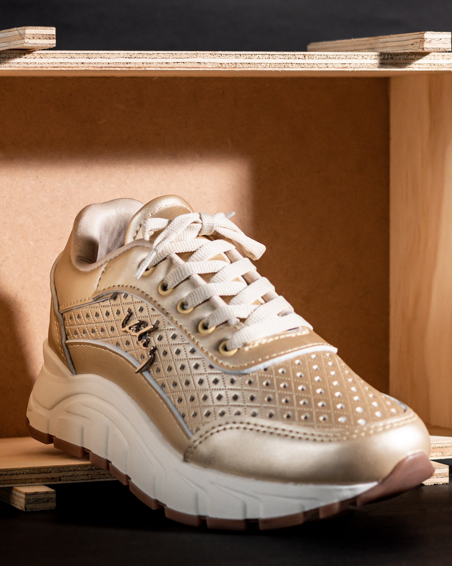 Exclusivos Tenis para mujer 👟 DELUXE LOOK 👗 (Confort y diseño clásico)